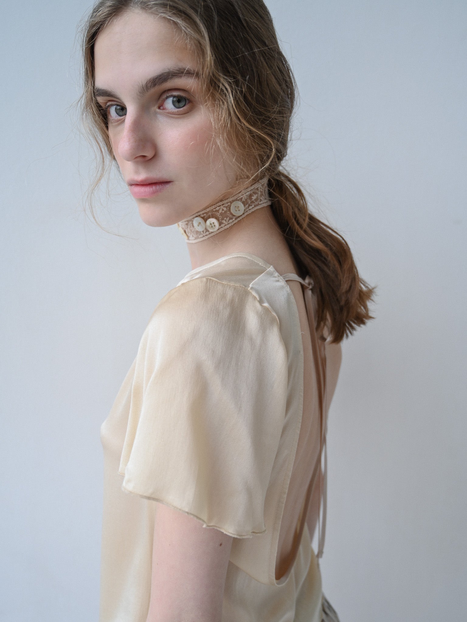 Item 26-010 / Kiara Top III (Ivory)