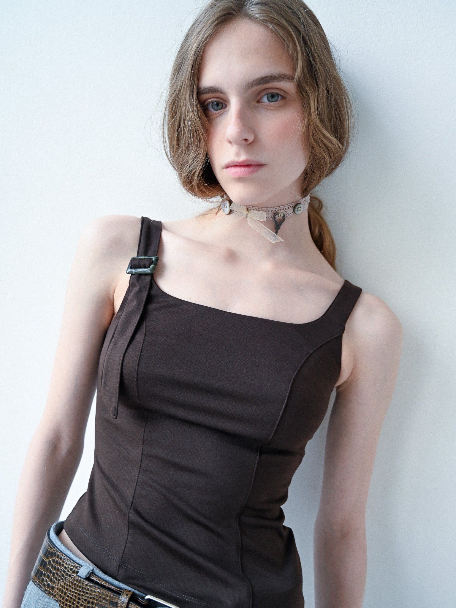 Item 26-004 / María Top