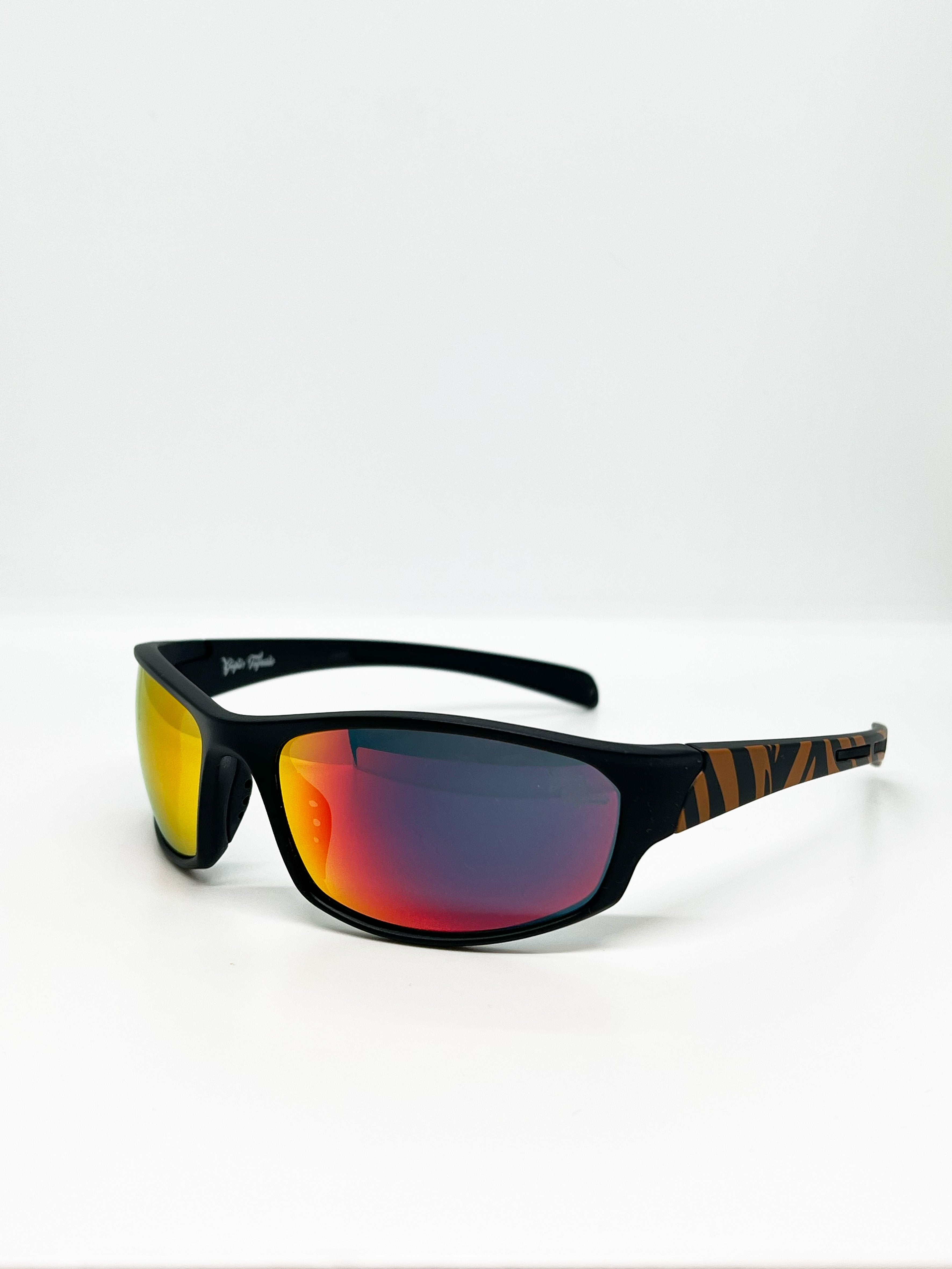 Sunglasses, side view, animalier, techno glasses